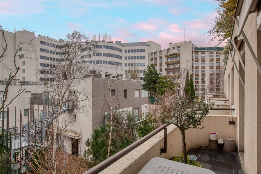 BOULOGNE-BILLANCOURT – METRO PTE DE ST CLOUD -APPARTEMENT DE RÉCEPTION 90 m2 CLIMATISÉ
