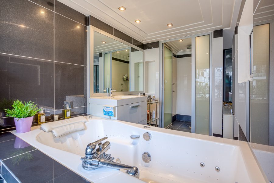 BOULOGNE-BILLANCOURT – METRO PTE DE ST CLOUD -APPARTEMENT DE RÉCEPTION 90 m2 CLIMATISÉ